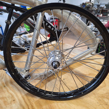 Load image into Gallery viewer, Race series 17" wheel sets