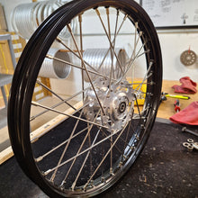 Load image into Gallery viewer, Race series 17" wheel sets