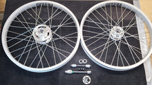 Load image into Gallery viewer, 26" Double wall black wheel set
